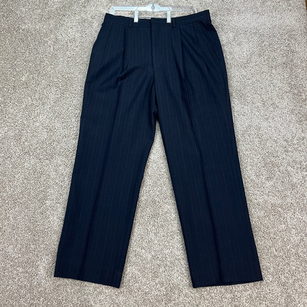 VTG Towncraft Dress Pants Men 34x30 Navy Blue Pinstripe Pleated Worsted Wool USA